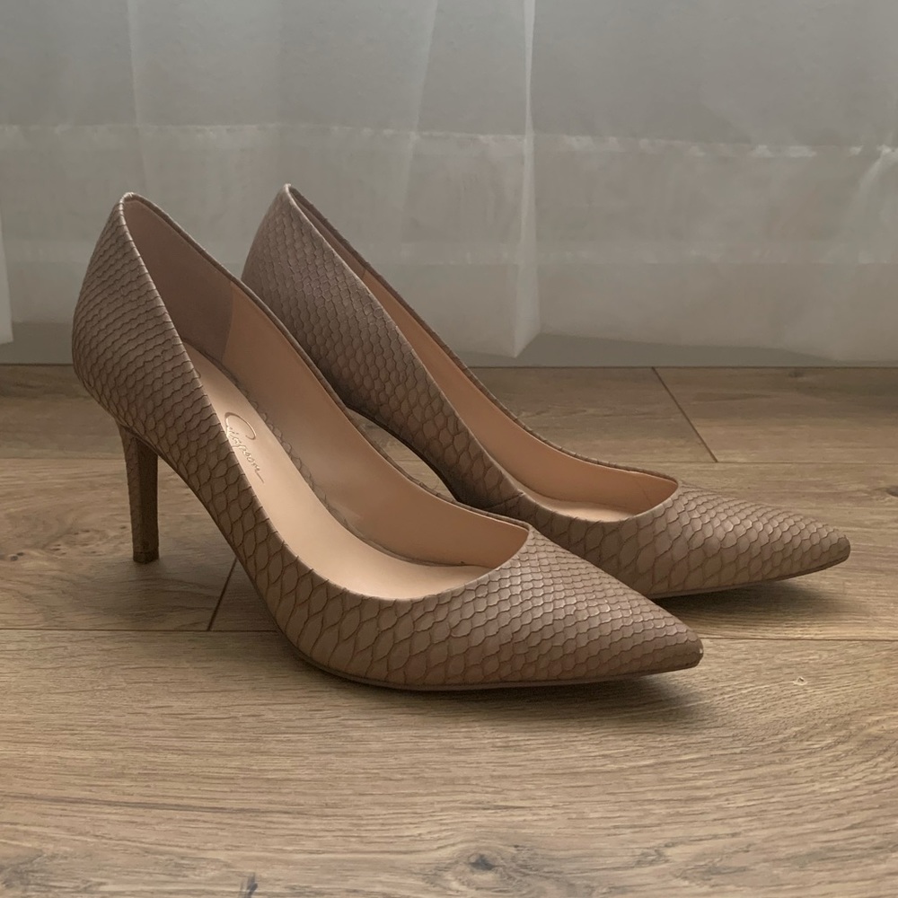 🖤 Versatile Jessica Simpson Heels, 9.5M